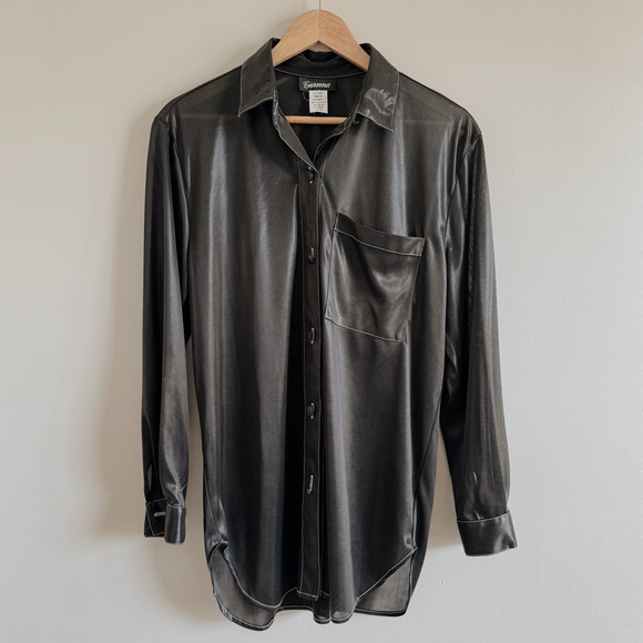 Gianna's Vintage Women's Black Sheen & Sheer Button Down - Picture 1 of 3